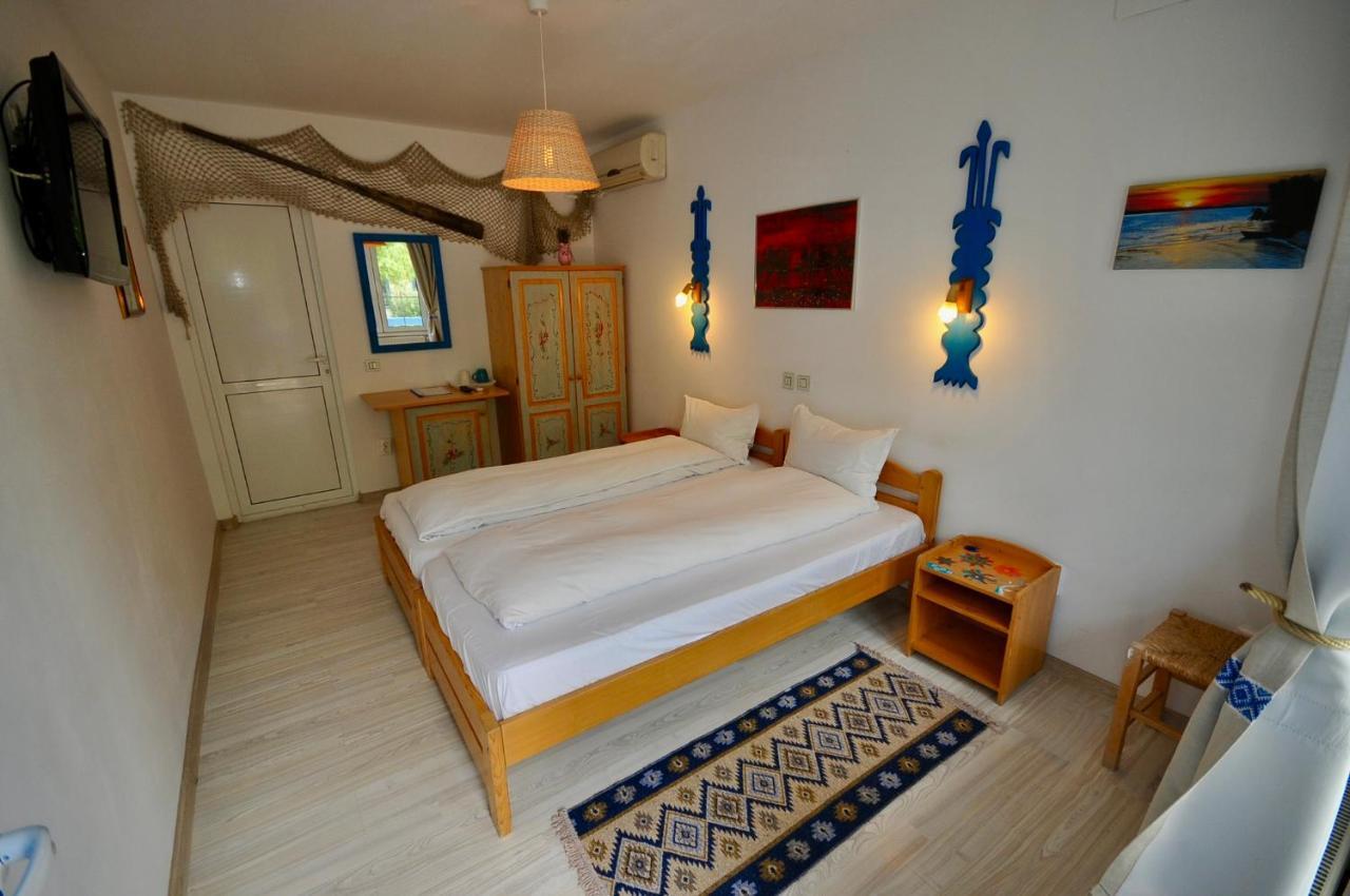 Pension Sharaiman Hotel Dunavatu de Jos ภายนอก รูปภาพ